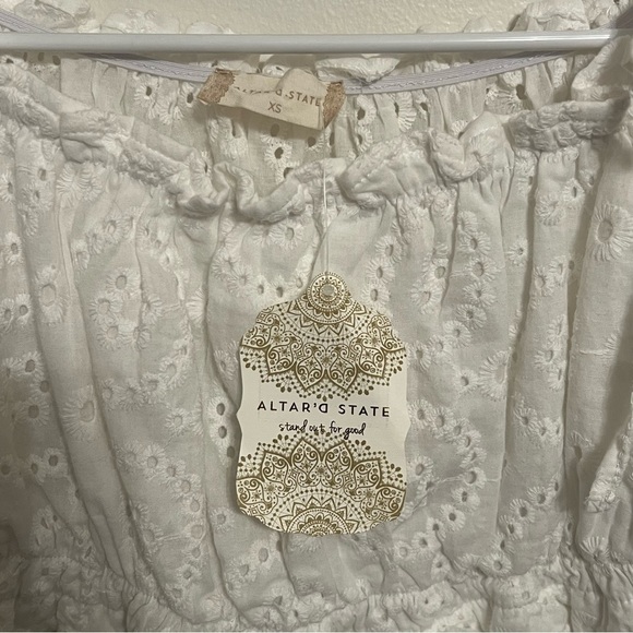 {Altar’d State} White Eyelet Off-the-shoulder cropped top - Picture 8 of 10